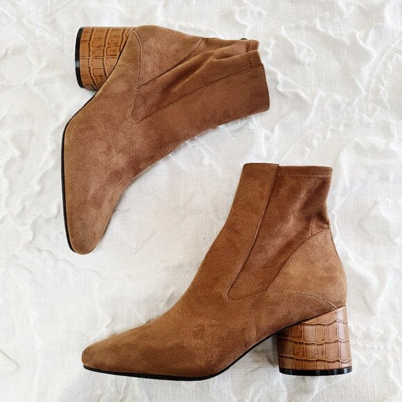 Donald Pliner Gaige Bootie Size 9 New - Picture 2 of 10